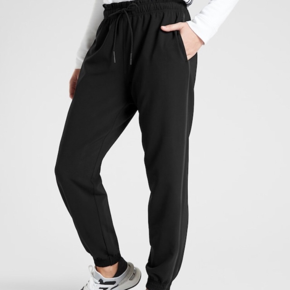 Athleta Metropolis Jogger in Primatwill NWT 4